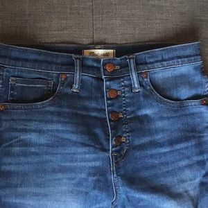 Madewell 10” High Rise Skinny Crop